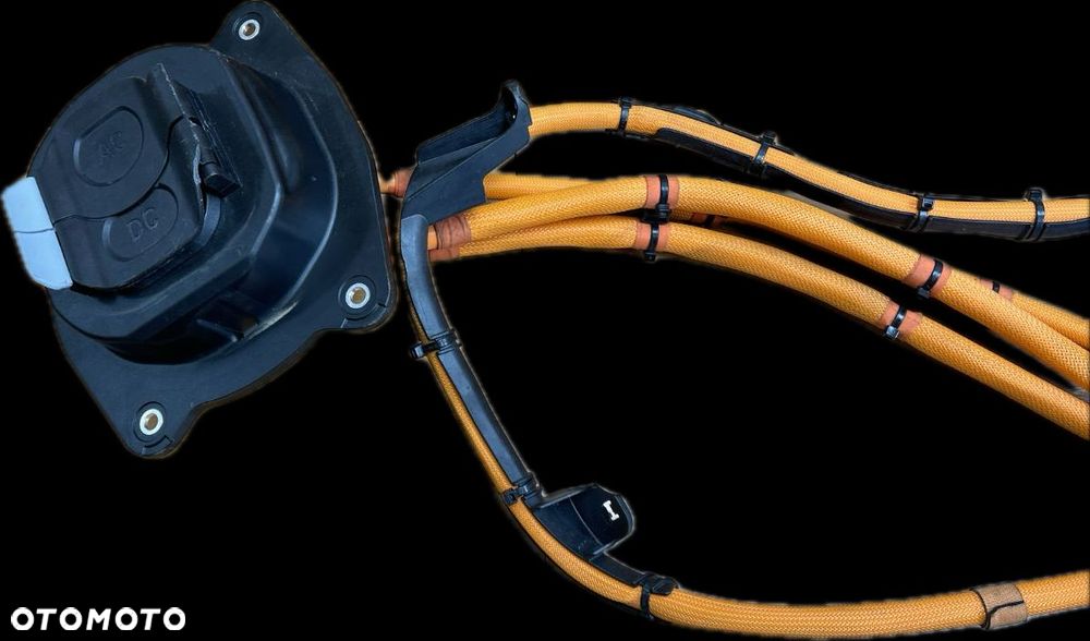 BMW iX1 U11 BEV GNIAZDO ŁADOWANIA CCS2 KABEL HV 5A62867 - 2