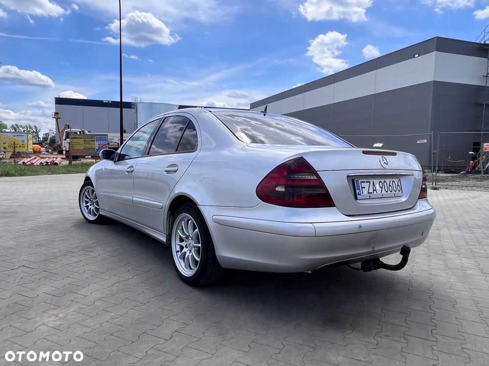 Mercedes-Benz Klasa E - 4