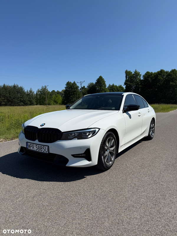 BMW Seria 3 318i Luxury Line sport