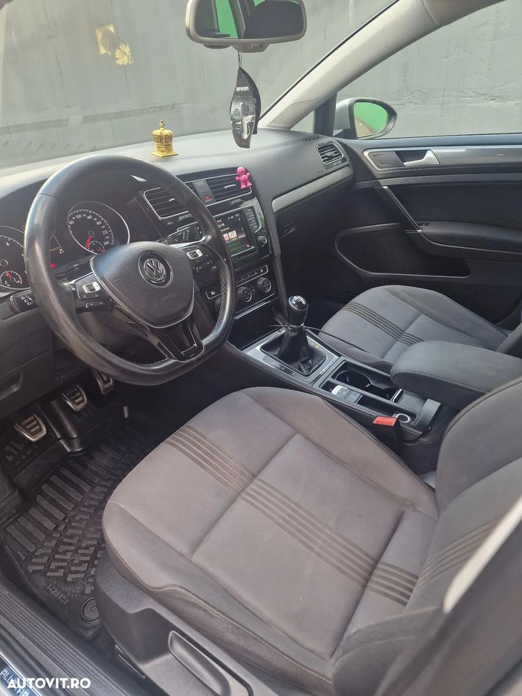 Volkswagen Golf 1.6 TDI BlueMotion Technology Allstar - 12