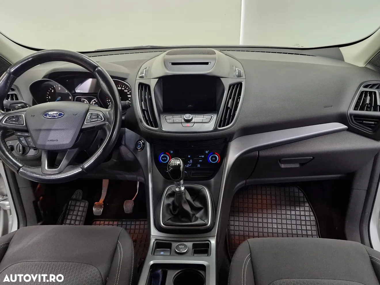 Ford Kuga 2.0 TDCi 4WD Trend - 3