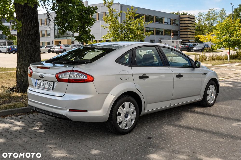 Ford Mondeo - 4