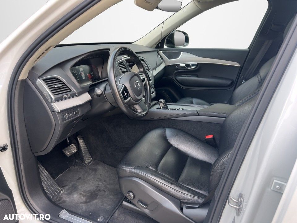 Volvo XC 90 Recharge T8 eAWD R-Design - 9