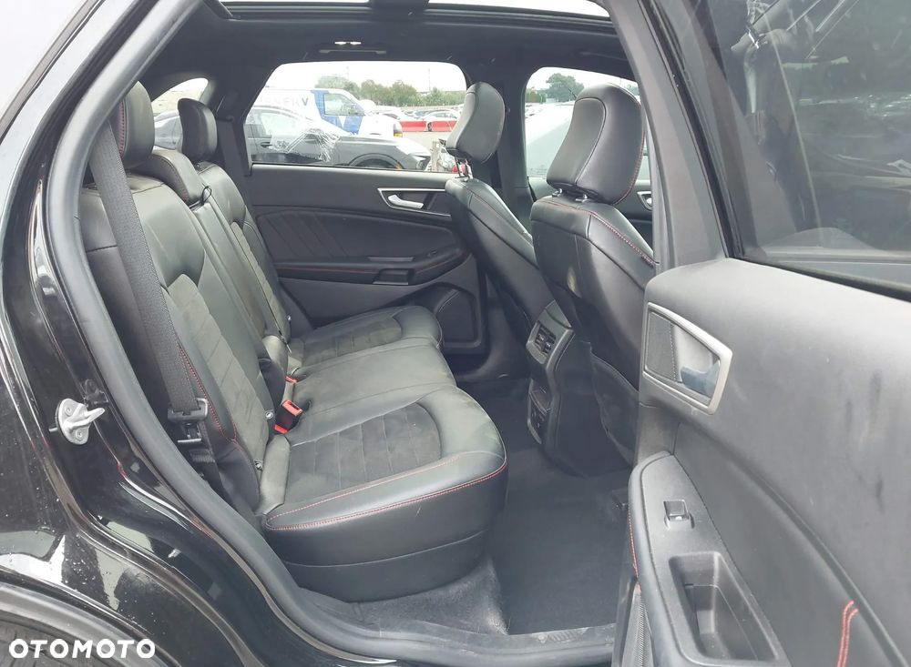 Ford Edge - 10