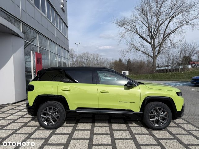 Jeep Compass 1.2 T3 mHEV Summit FWD DCT - 10