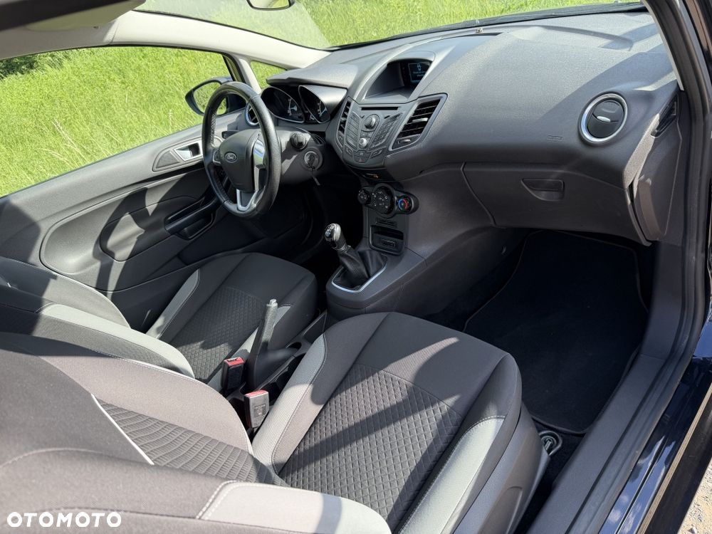 Ford Fiesta - 12