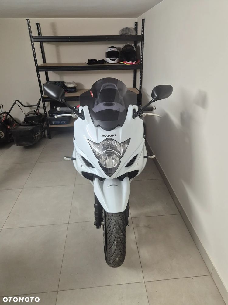 Suzuki GSX - 7