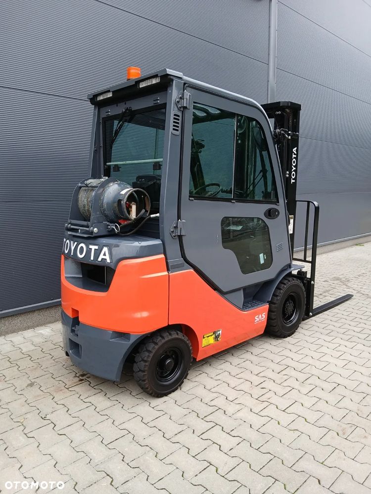 Toyota 02-8FGF18 - 5