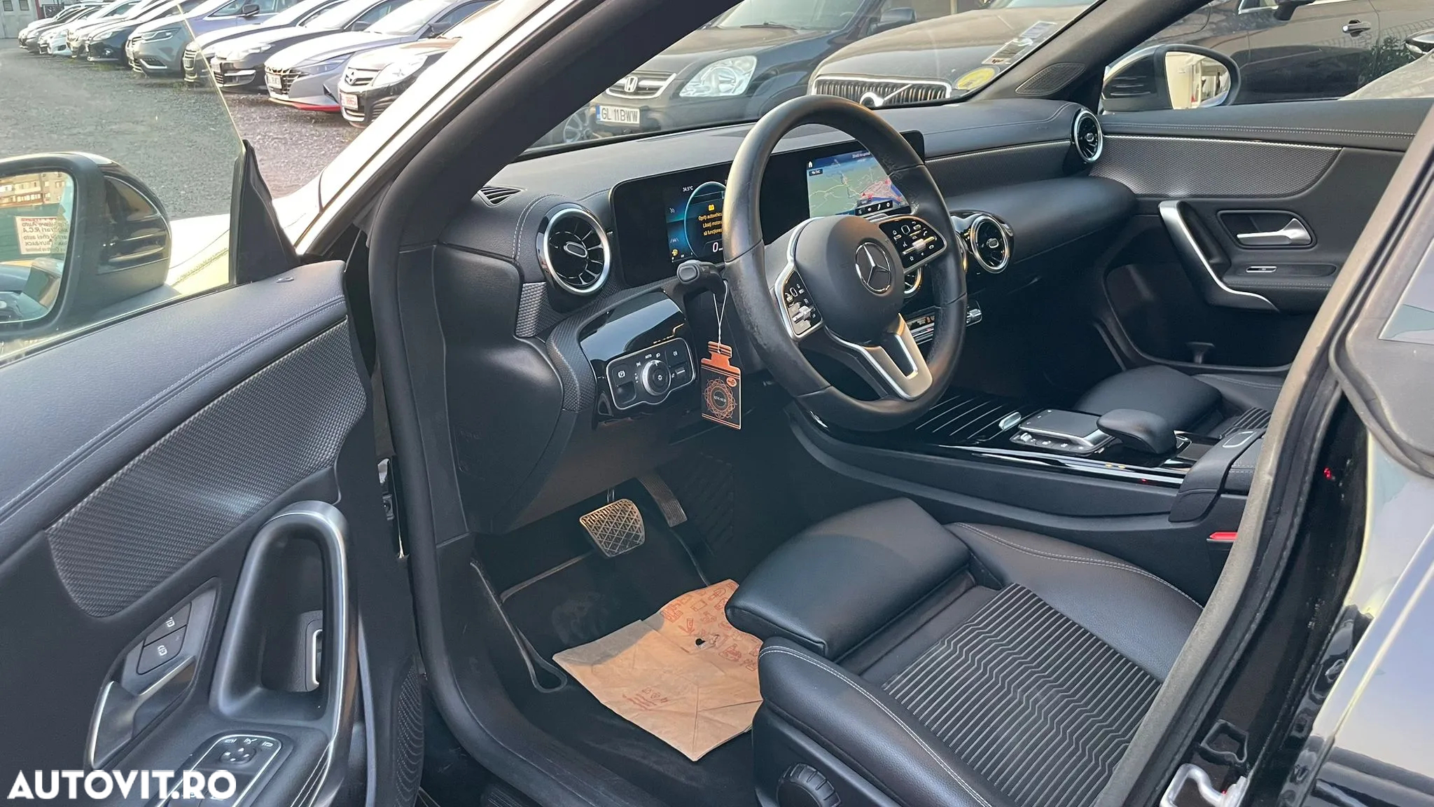 Mercedes-Benz CLA - 27