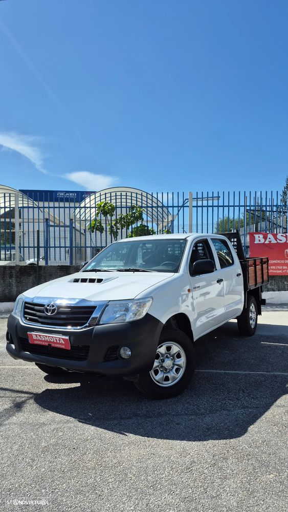 Toyota Hilux - 1