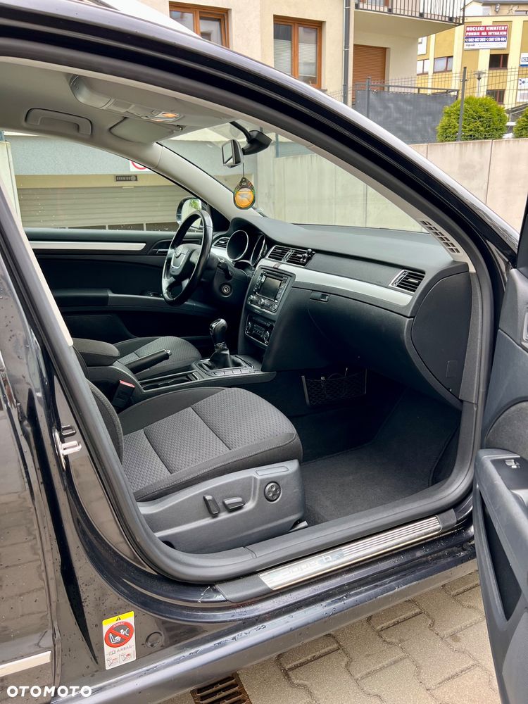 Skoda Superb 1.6 TDI Comfort/Active Green - 12