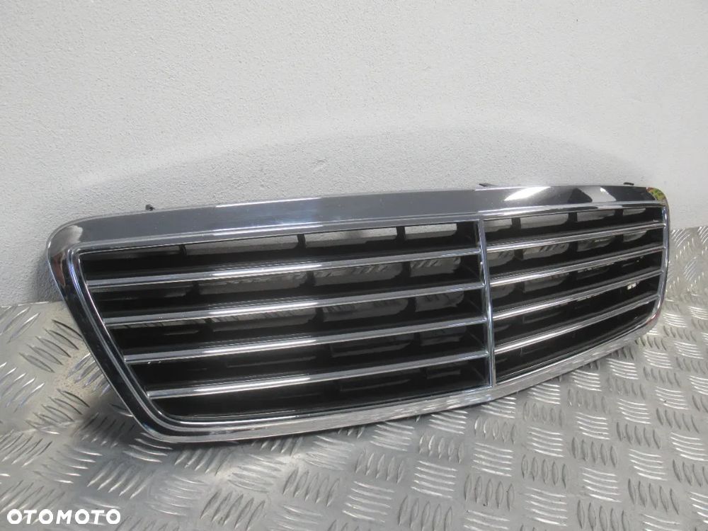 GRILL GRIL ATRAPA MERCEDES C-KLASA W203 2000-2004 - 3