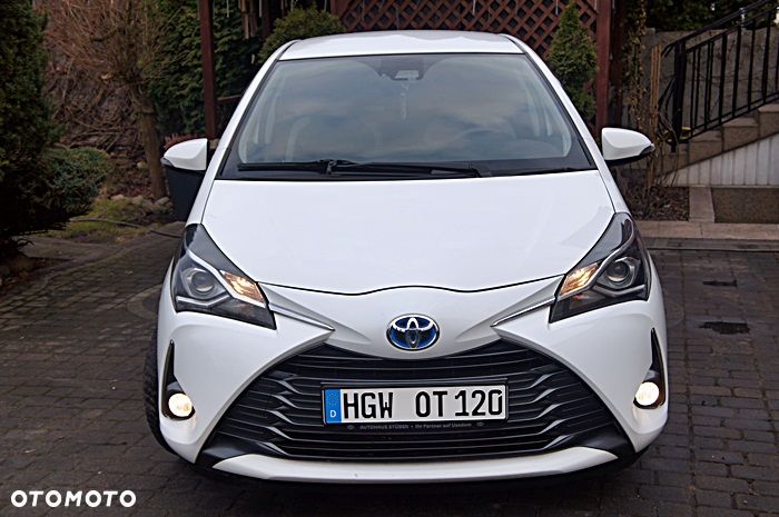 Toyota Yaris 1.5 VVT-i Y20 Club - 11