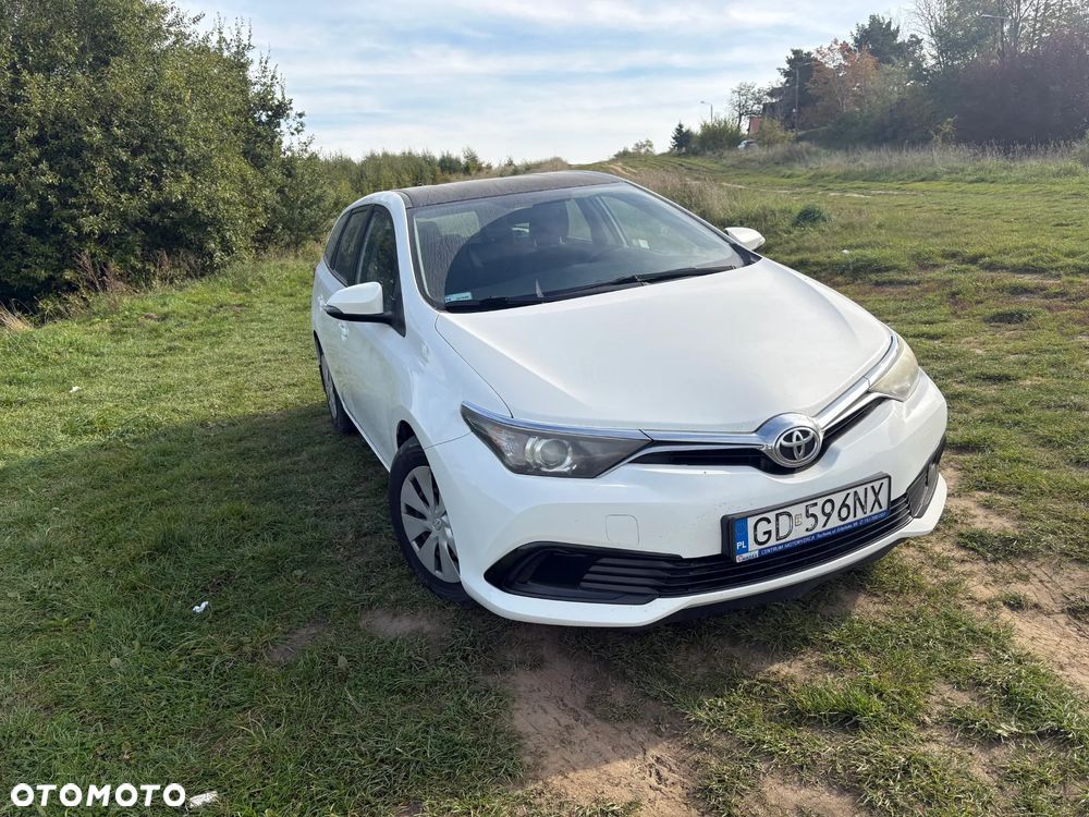 Toyota Auris - 15