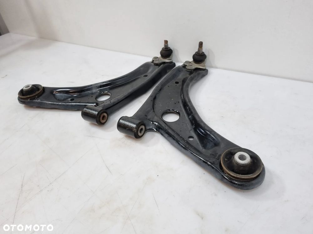 TOYOTA YARIS IV WAHACZ LEWY PRAWY PRZÓD 48606-K0020 48605-K0020 - 3