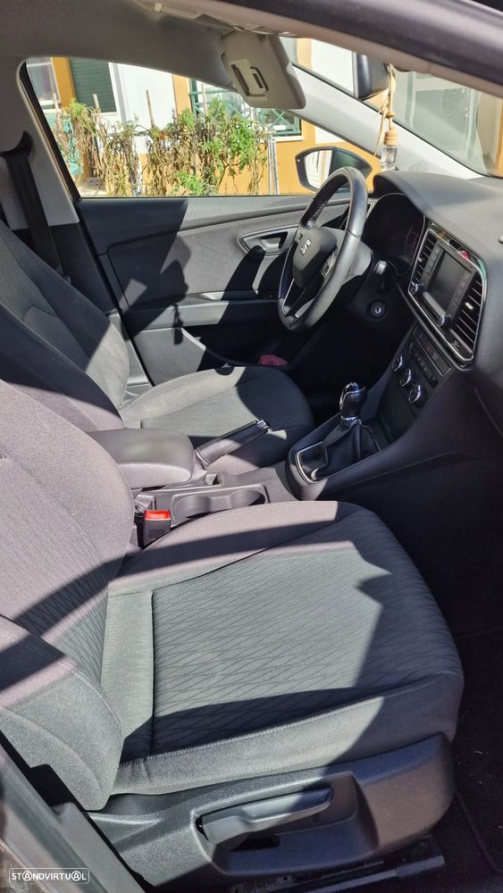 SEAT Leon ST 1.6 TDI S&S Style - 14