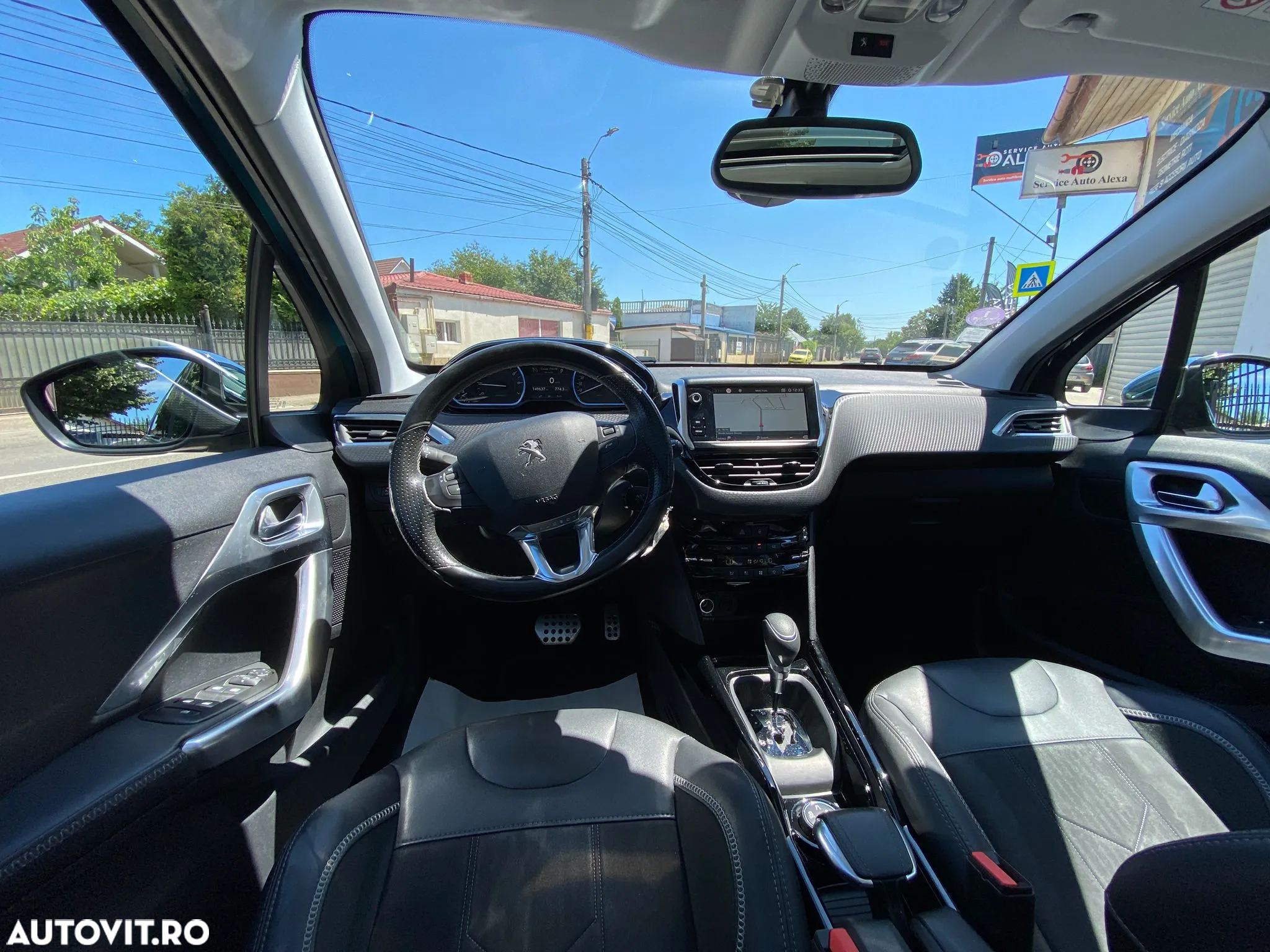 Peugeot 2008 1.2 PureTech Turbo EAT6 S&S Allure - 5
