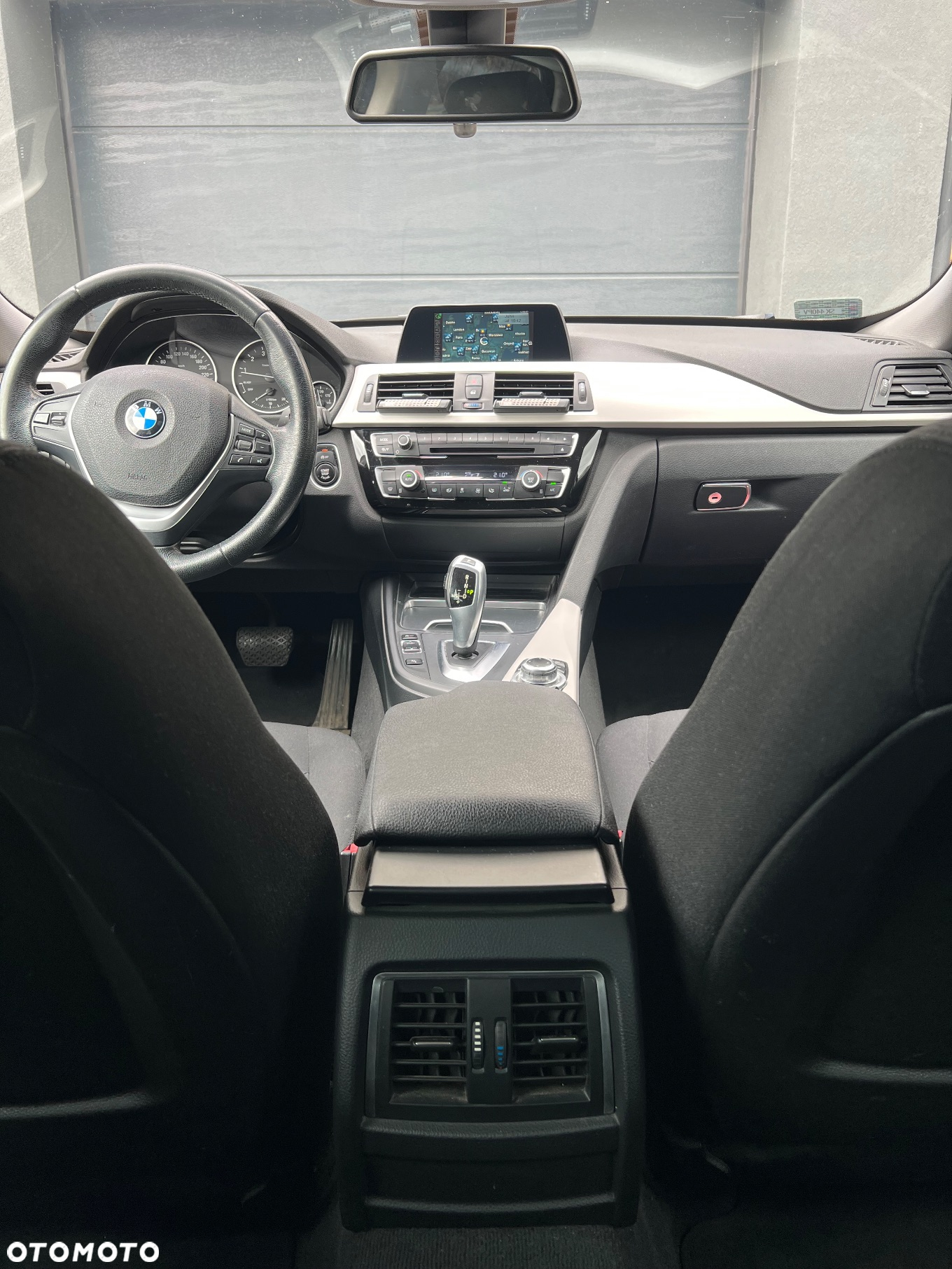 BMW Seria 3 320i - 14