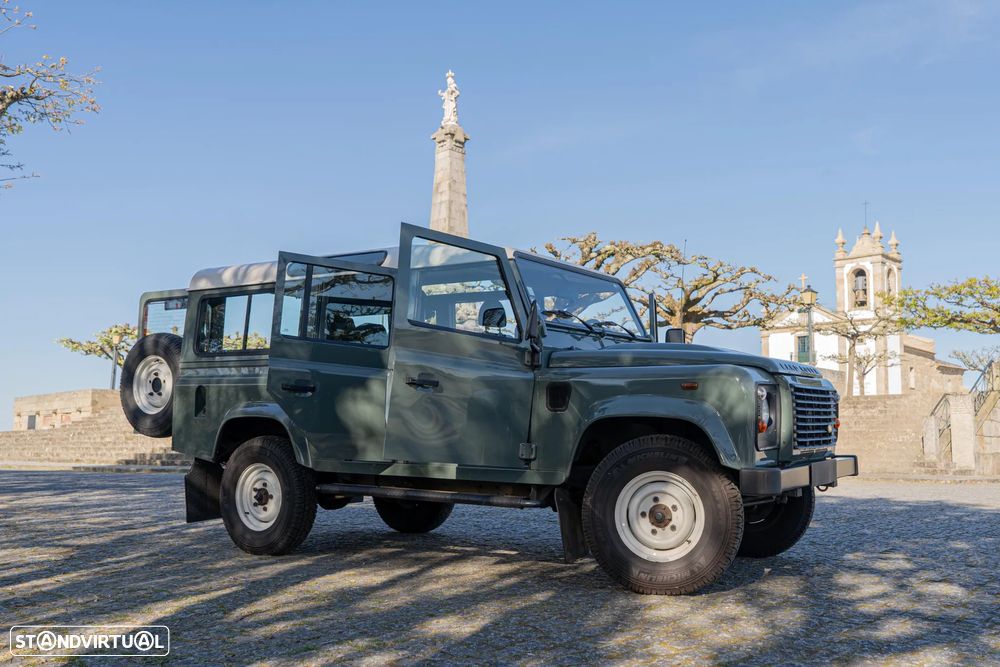 Land Rover Defender 110 Edition 60yrs - 18