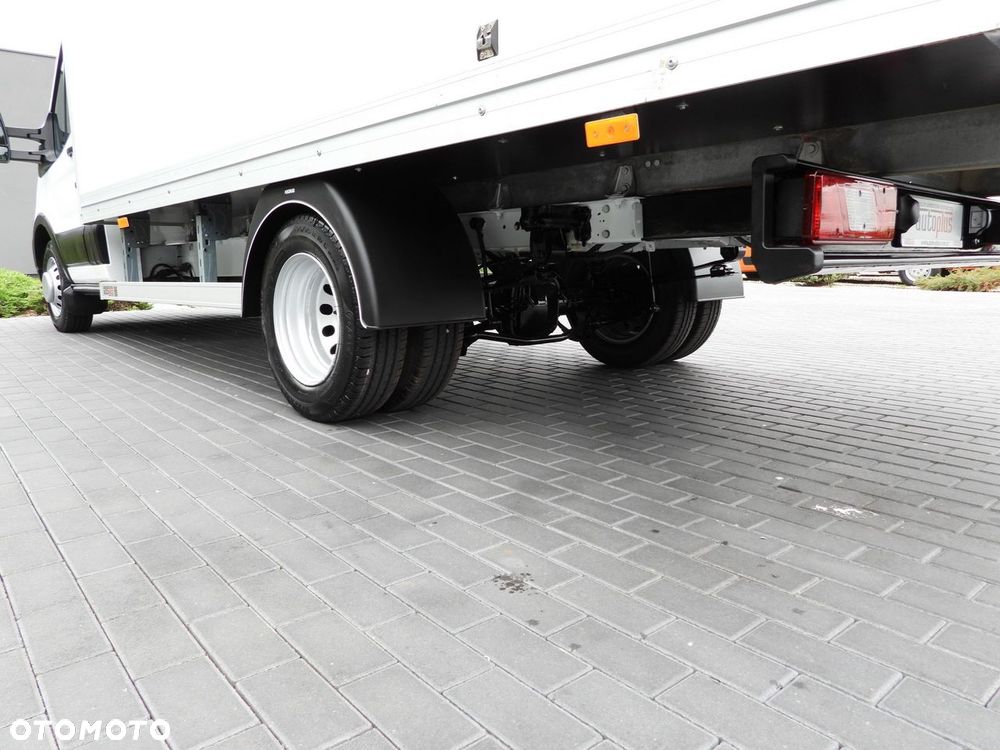 Ford TRANSIT KONTENER / CHŁODNIA 5*C / TEMPOMAT LEDY BLIŹNIACZE KOŁA KLIMATYZACJA  130KM - 18