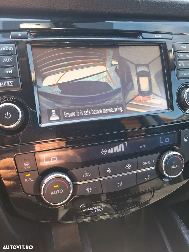 Nissan Qashqai 1.5 DCI Start/Stop N-Connecta - 11
