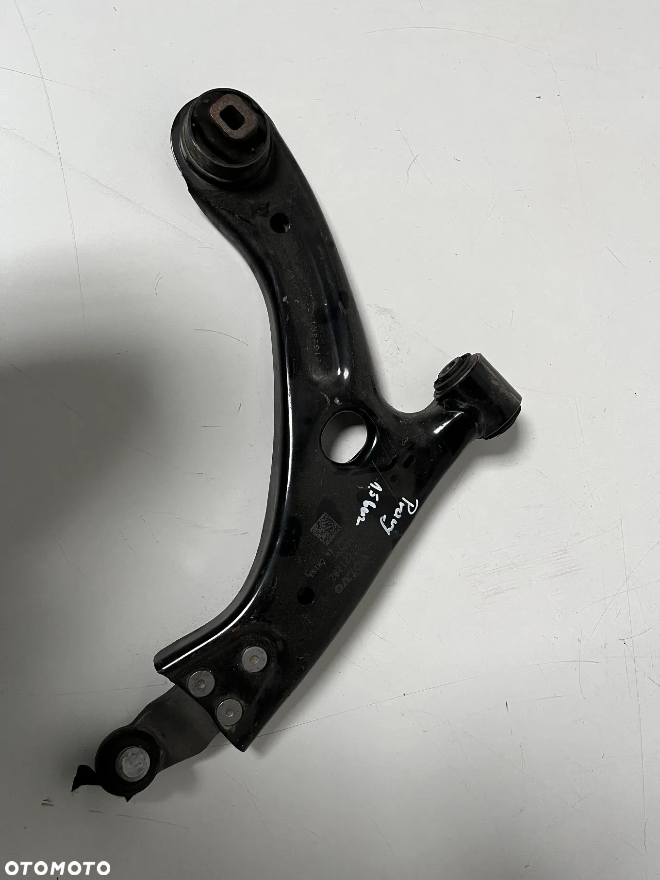 Dolny wahacz prawy  32221282 Volvo XC40 - 1