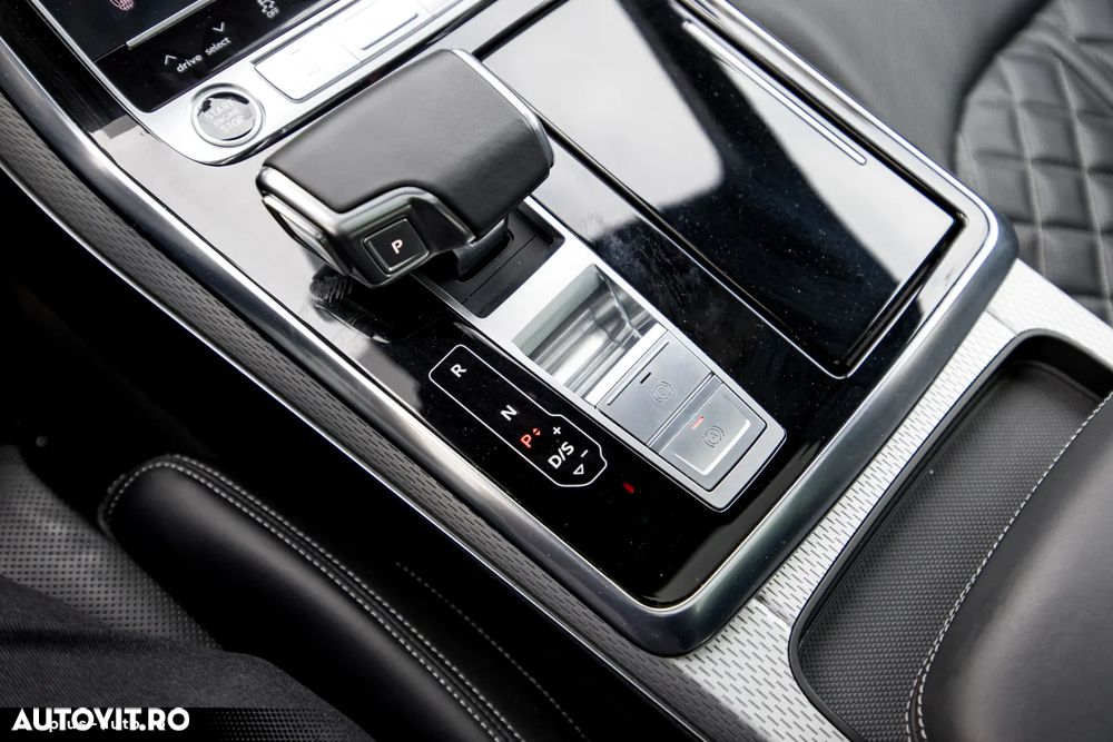 Audi SQ8 - 38