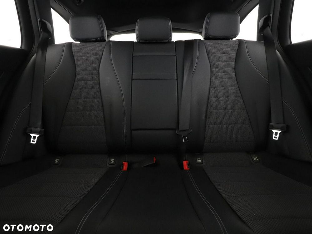 Mercedes-Benz Klasa E 300 de 9G-TRONIC Avantgarde - 19