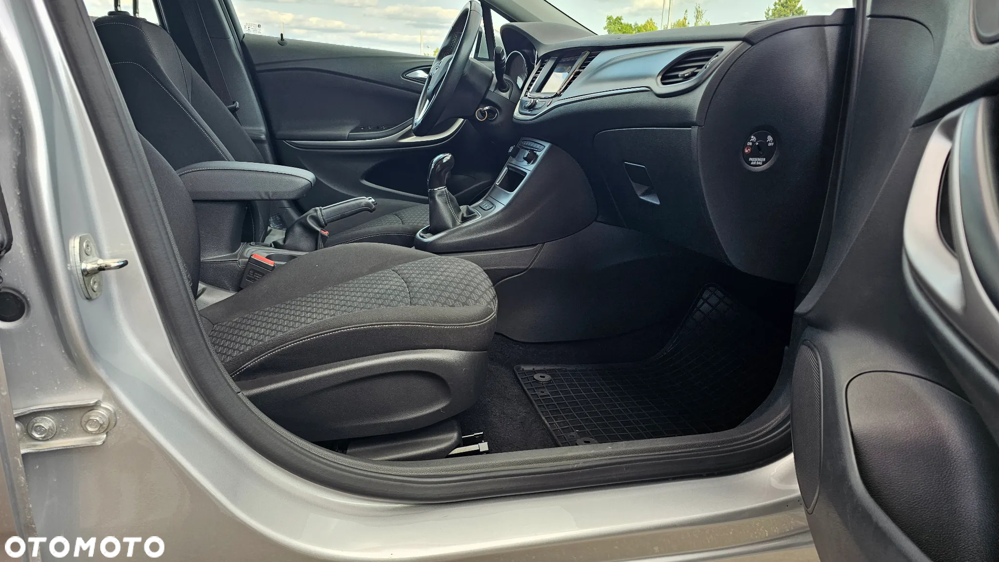 Opel Astra V 1.2 T Edition S&S - 16