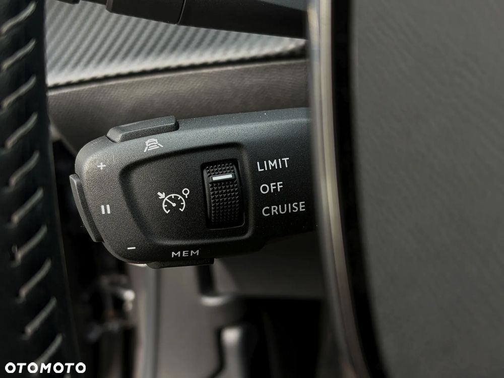 Peugeot 2008 1.2 PureTech Allure Pack S&S - 26