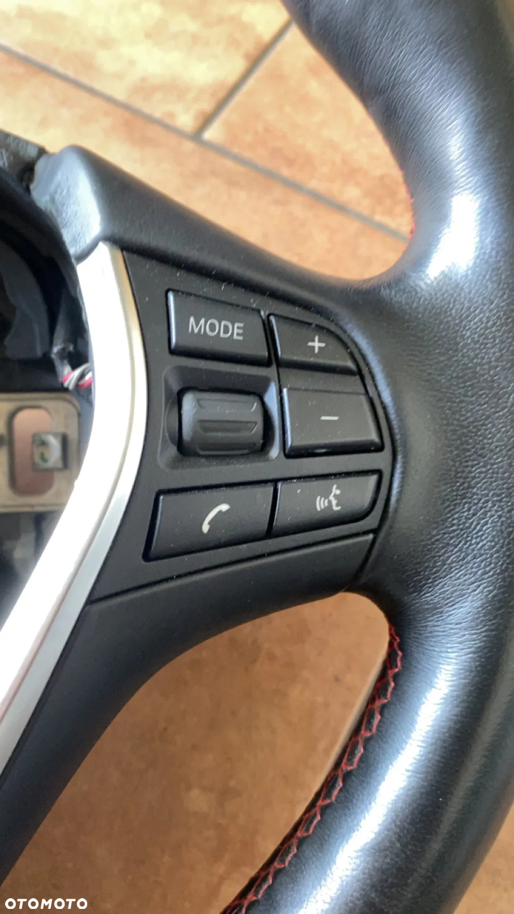 KIEROWNICA CABRIO BMW F33 F83 7468009 SKÓRA CZERWONA NIĆ - 3