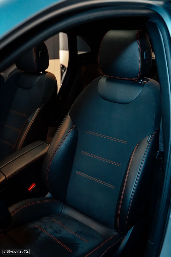 Mercedes-Benz GLA 250 e 8G-DCT AMG Line - 9