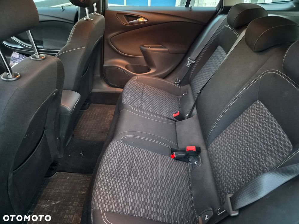 Opel Astra - 11