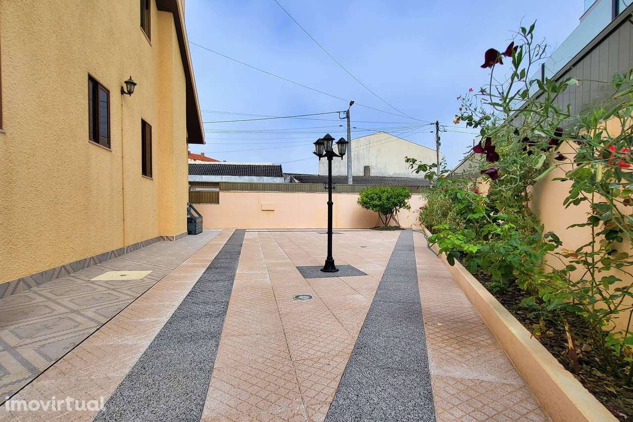 Moradia T4 Venda em Póvoa de Varzim, Beiriz e Argivai,Póvoa de Varzim - Grande imagem: 4/45