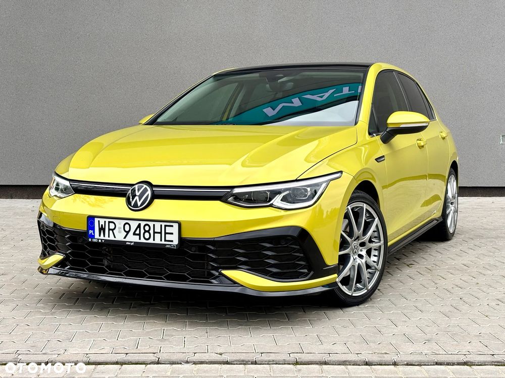 Volkswagen Golf - 1