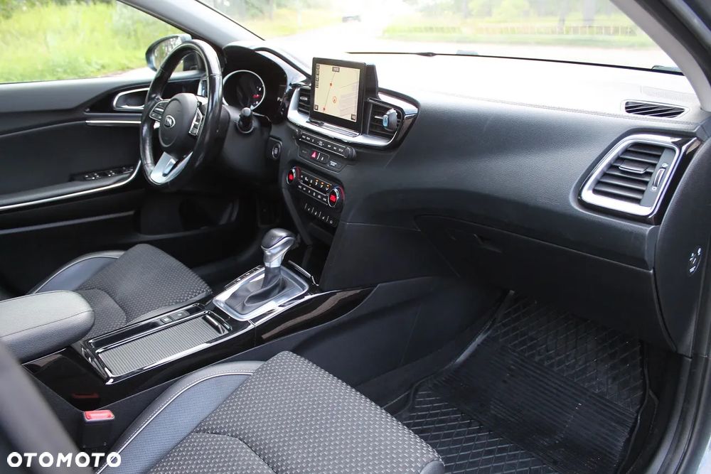 Kia Ceed 1.4 T-GDI L Business Line DCT - 20