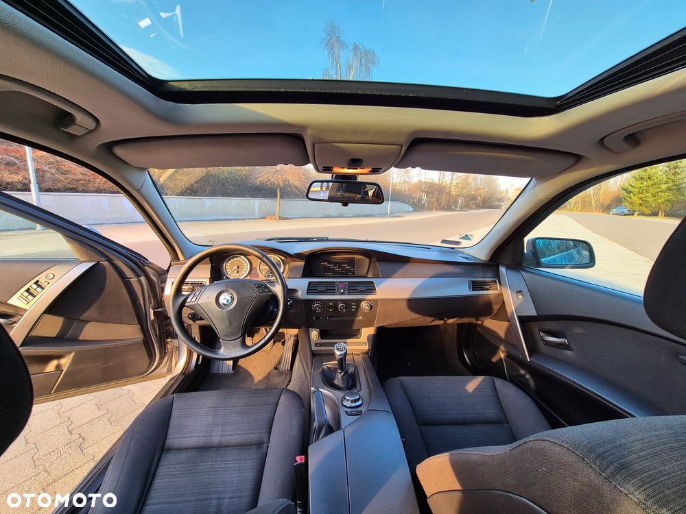BMW Seria 5 520d - 12