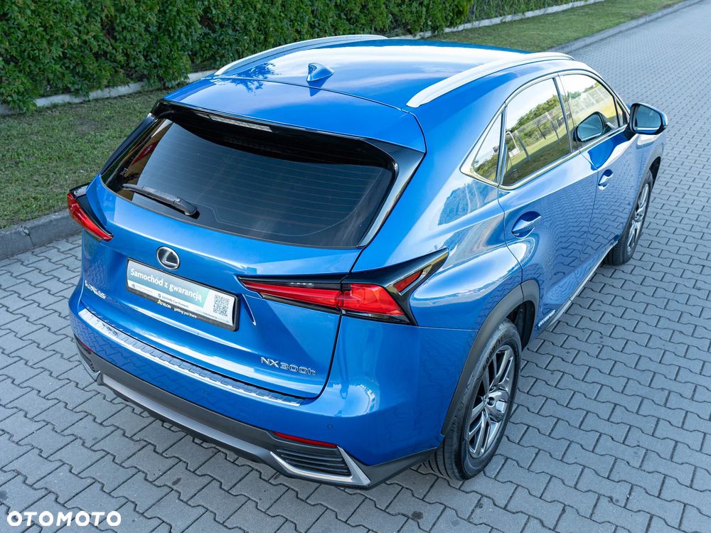 Lexus NX 300h Comfort AWD - 10