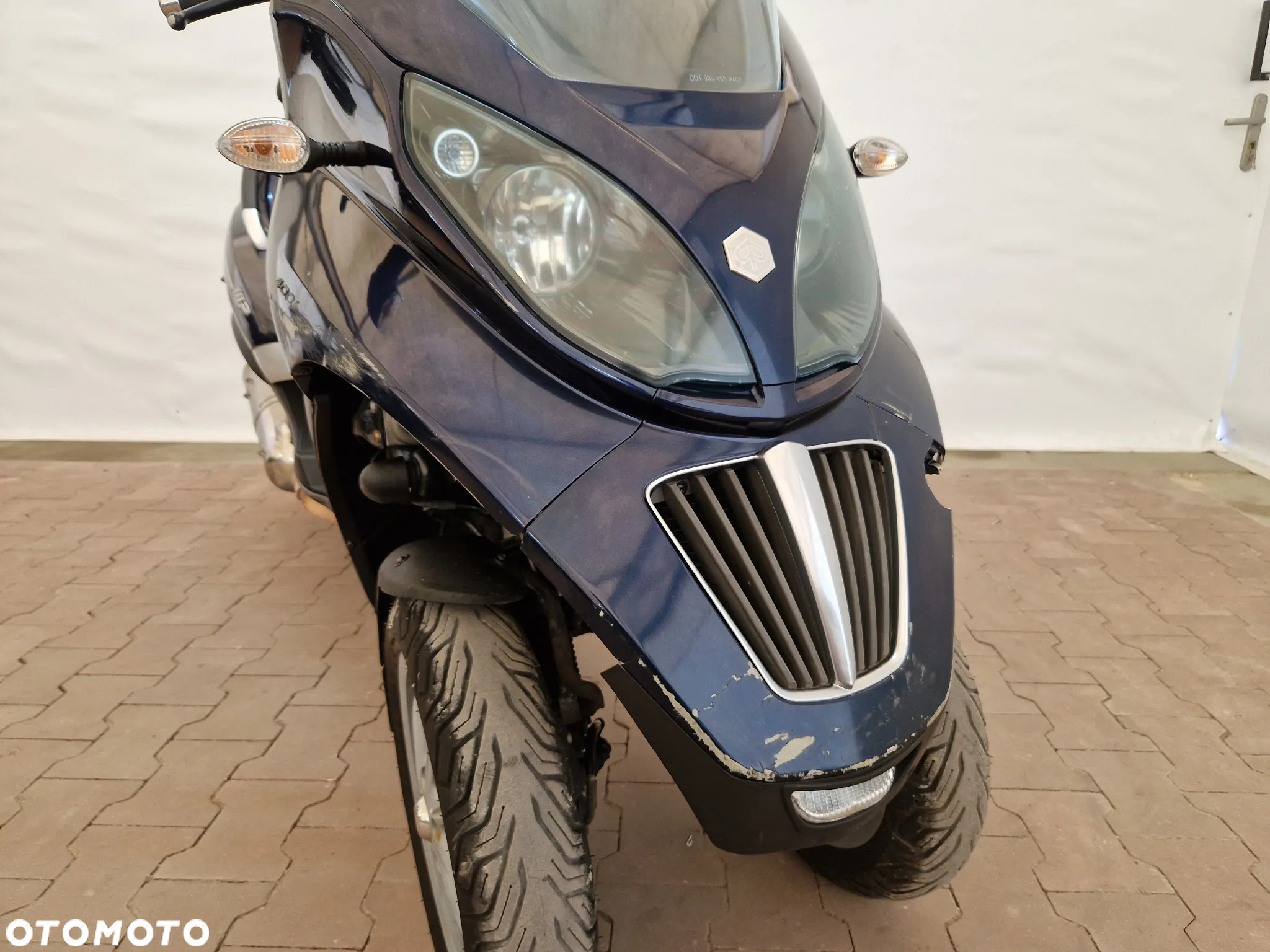 Piaggio MP-3 - 16