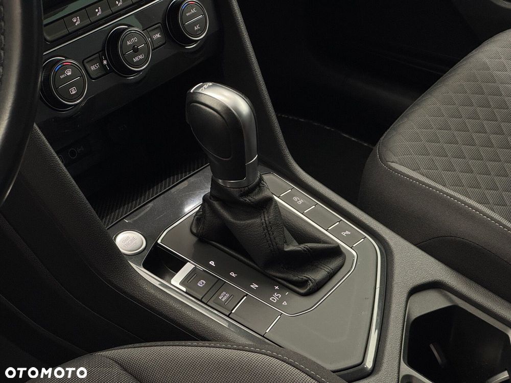 Volkswagen Tiguan 1.5 TSI EVO Comfortline DSG - 9