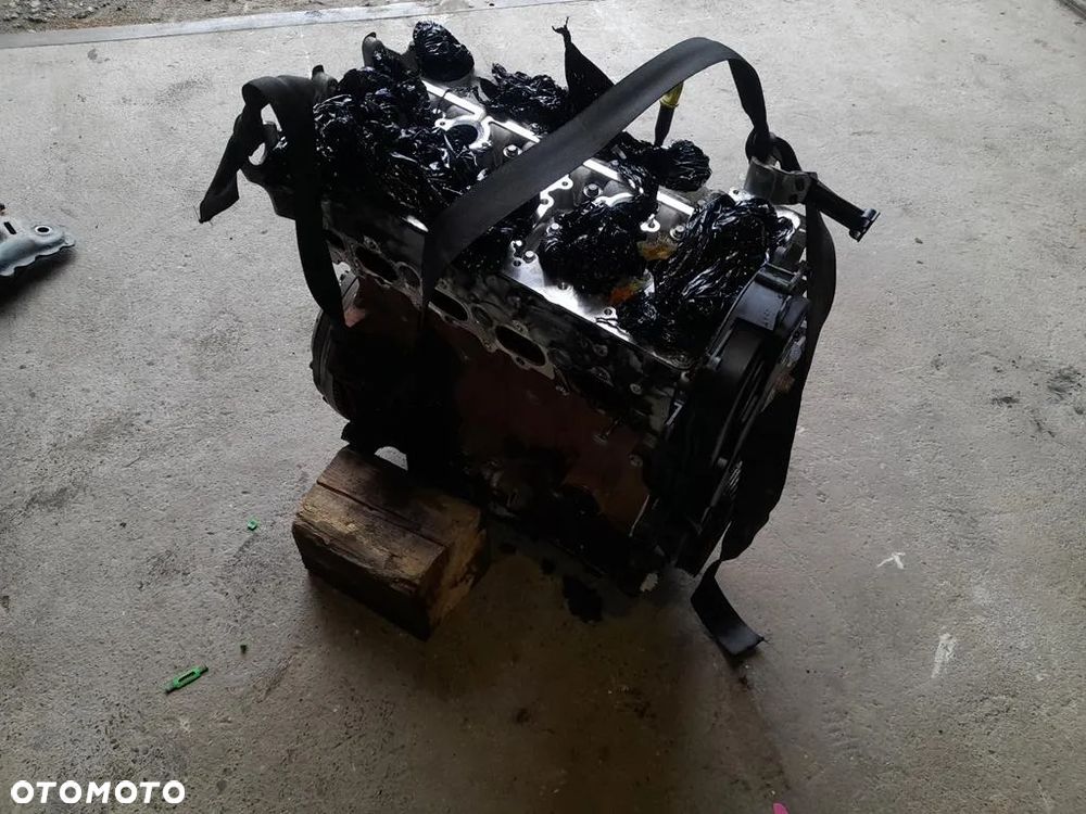 Silnika AV4Q Ford FOCUS MK3 C-MAX 2.0 TDCI - 8