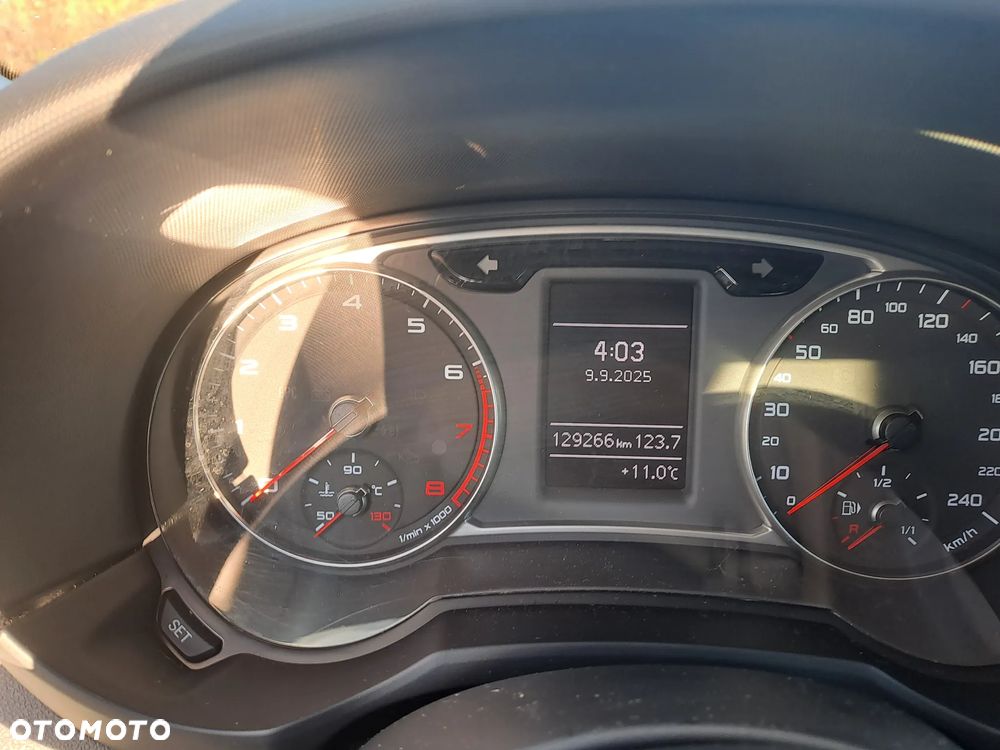 Audi A1 1.2 TFSI Attraction - 9