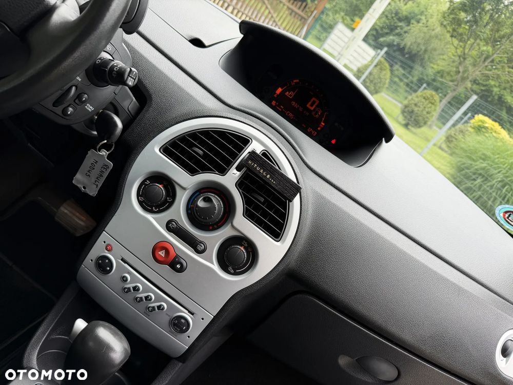 Renault Modus 1.6 16V ESP Privilege - 32