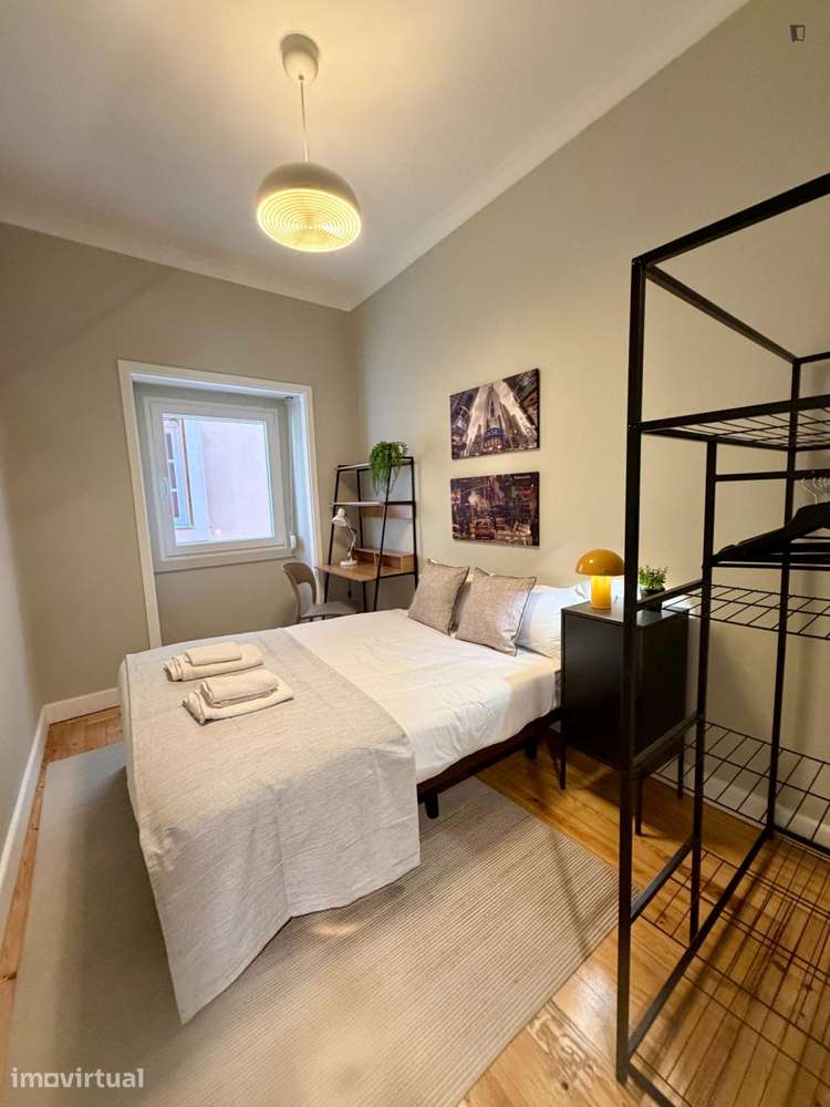 Quarto - localizado em Montes Claros Coimbra - Grande imagem: 2/27