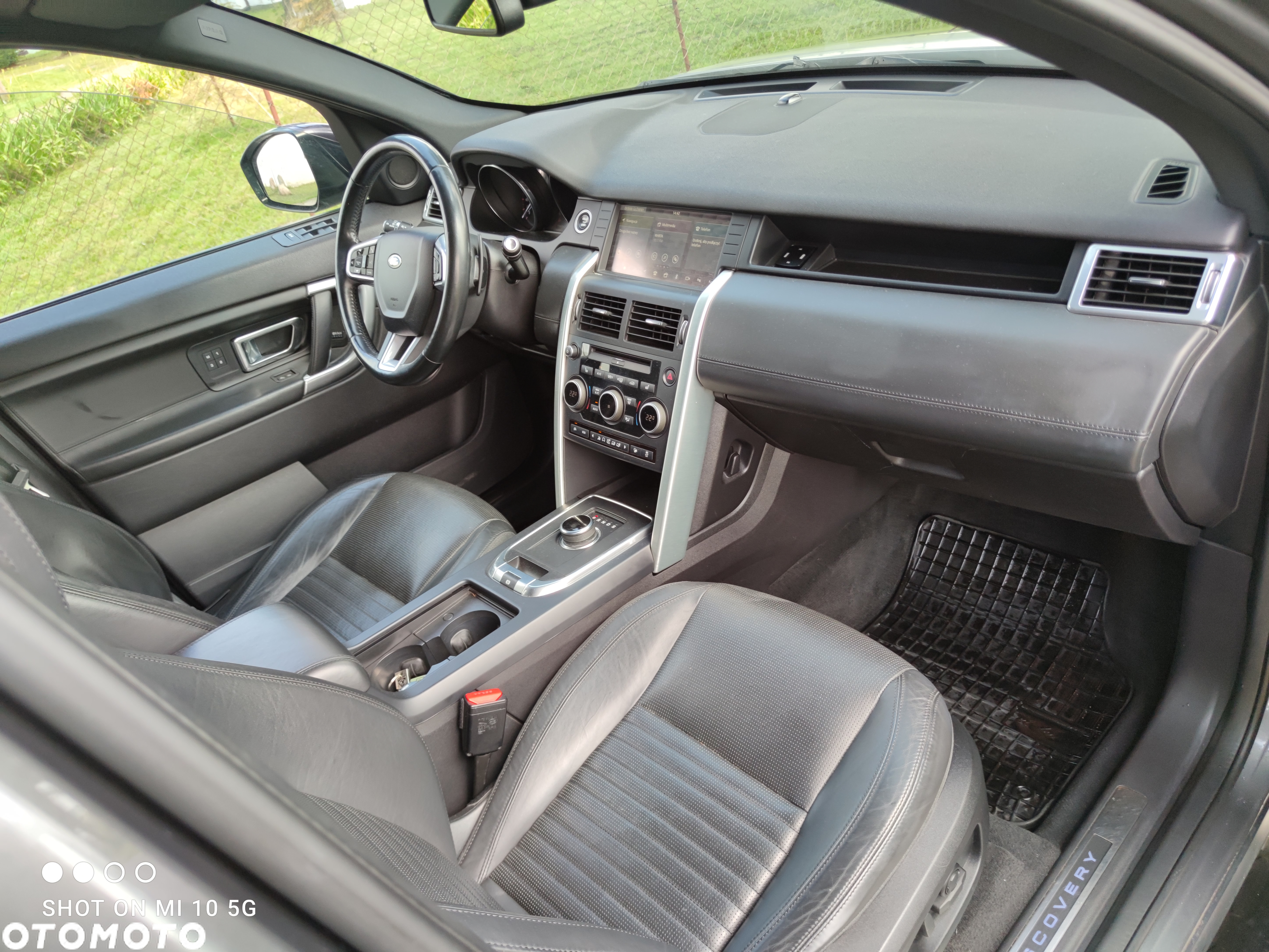Land Rover Discovery Sport 2.0 Si4 HSE Luxury - 18