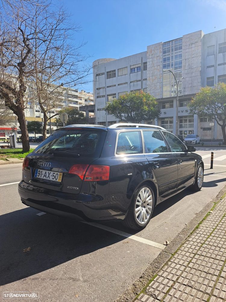 Audi A4 Avant 2.0 TDi Advance - 4