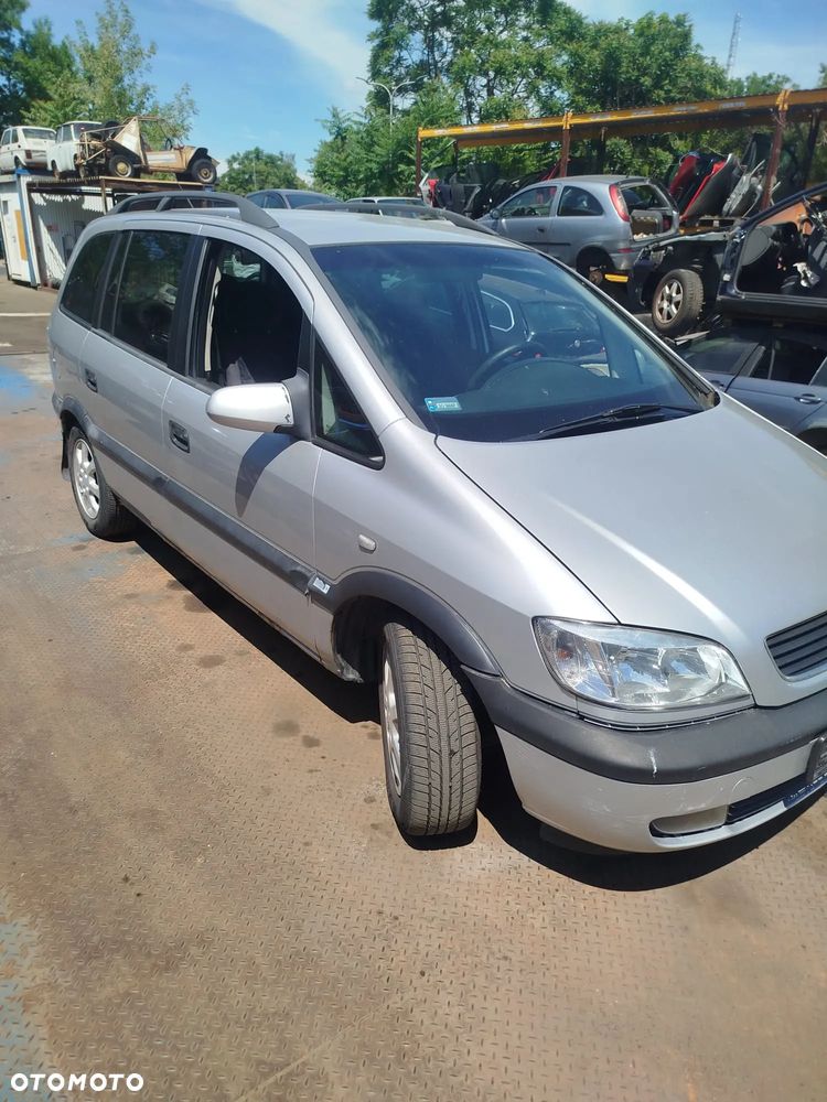 Opel Zafira A na części. - 3