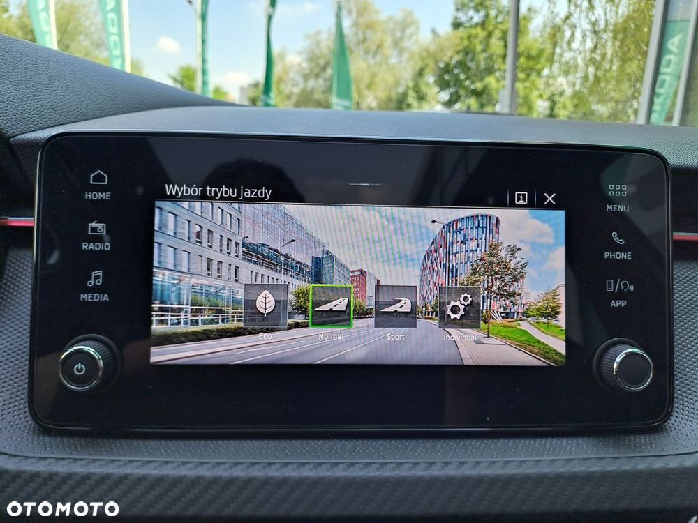 Skoda Kamiq 1.5 TSI Monte Carlo DSG - 12