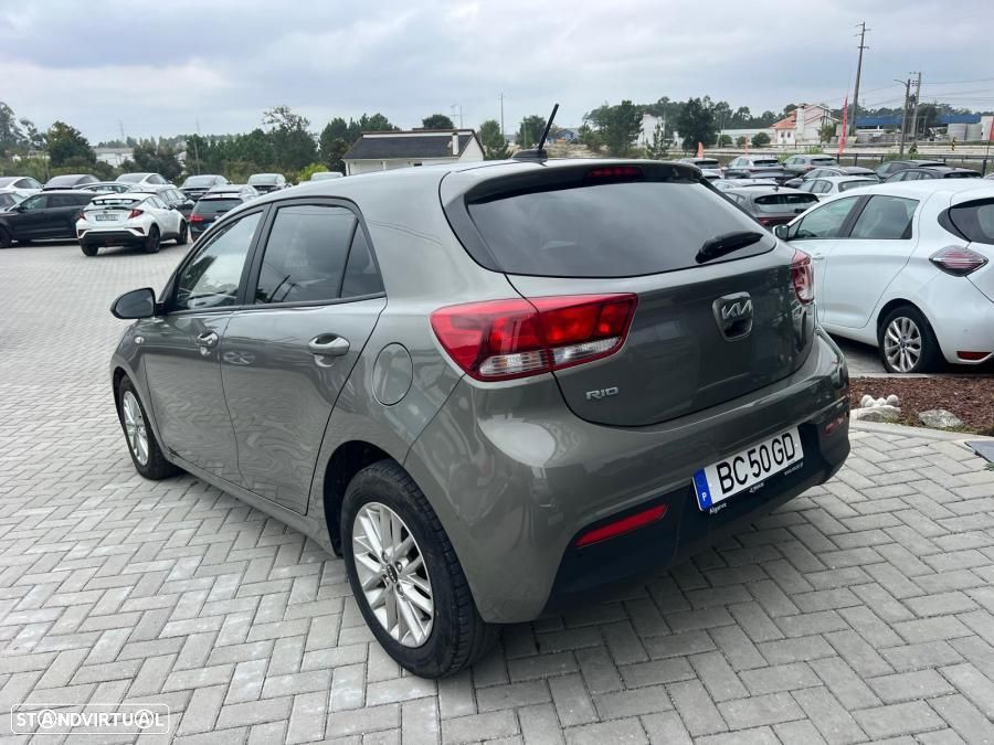Kia Rio 1.2 CVVT Urban - 2