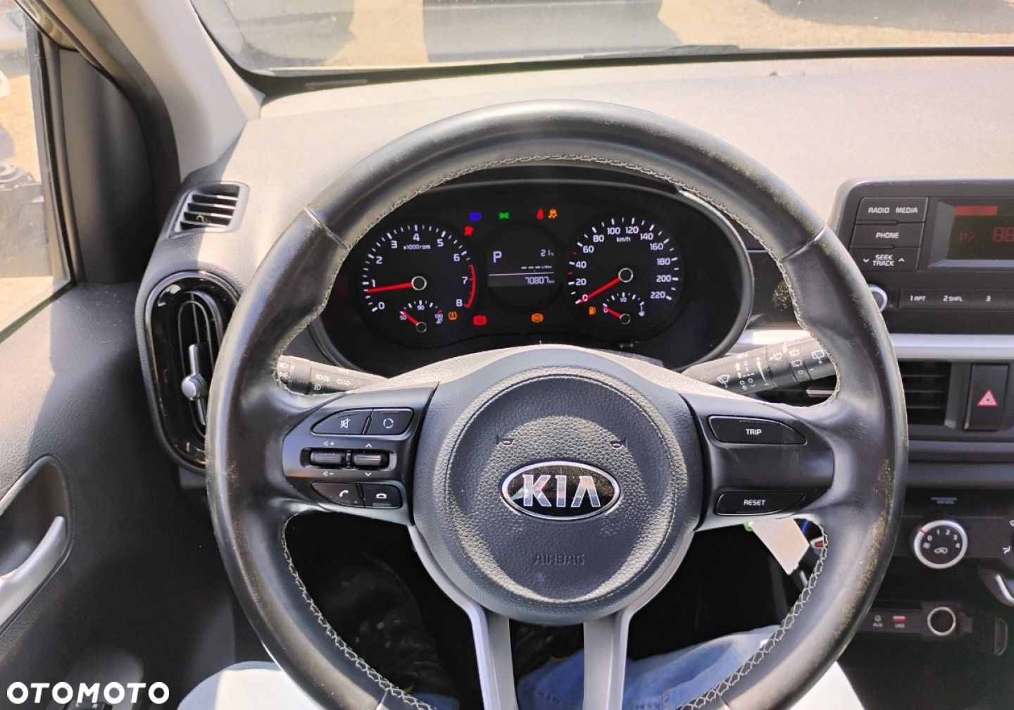 Kia Picanto - 12